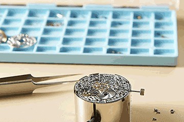 重庆欧米茄手表维修服务点位置